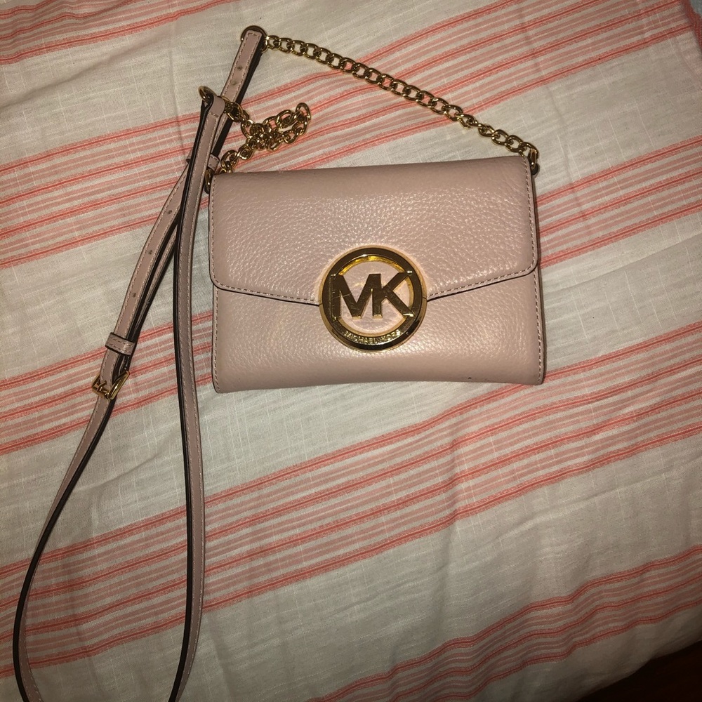 Light pink Michael Kors bag